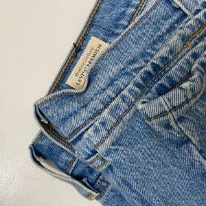 Levi Wedgie Straight Leg Jeans Size 25